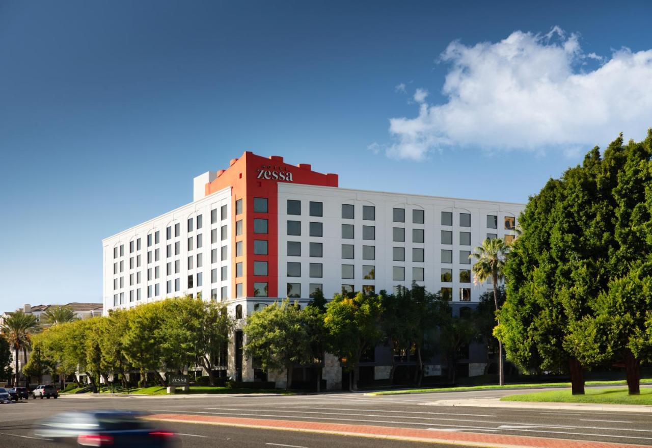 Hotel Zessa Orange County Airport, A Doubletree By Hilton Santa Ana Exterior foto