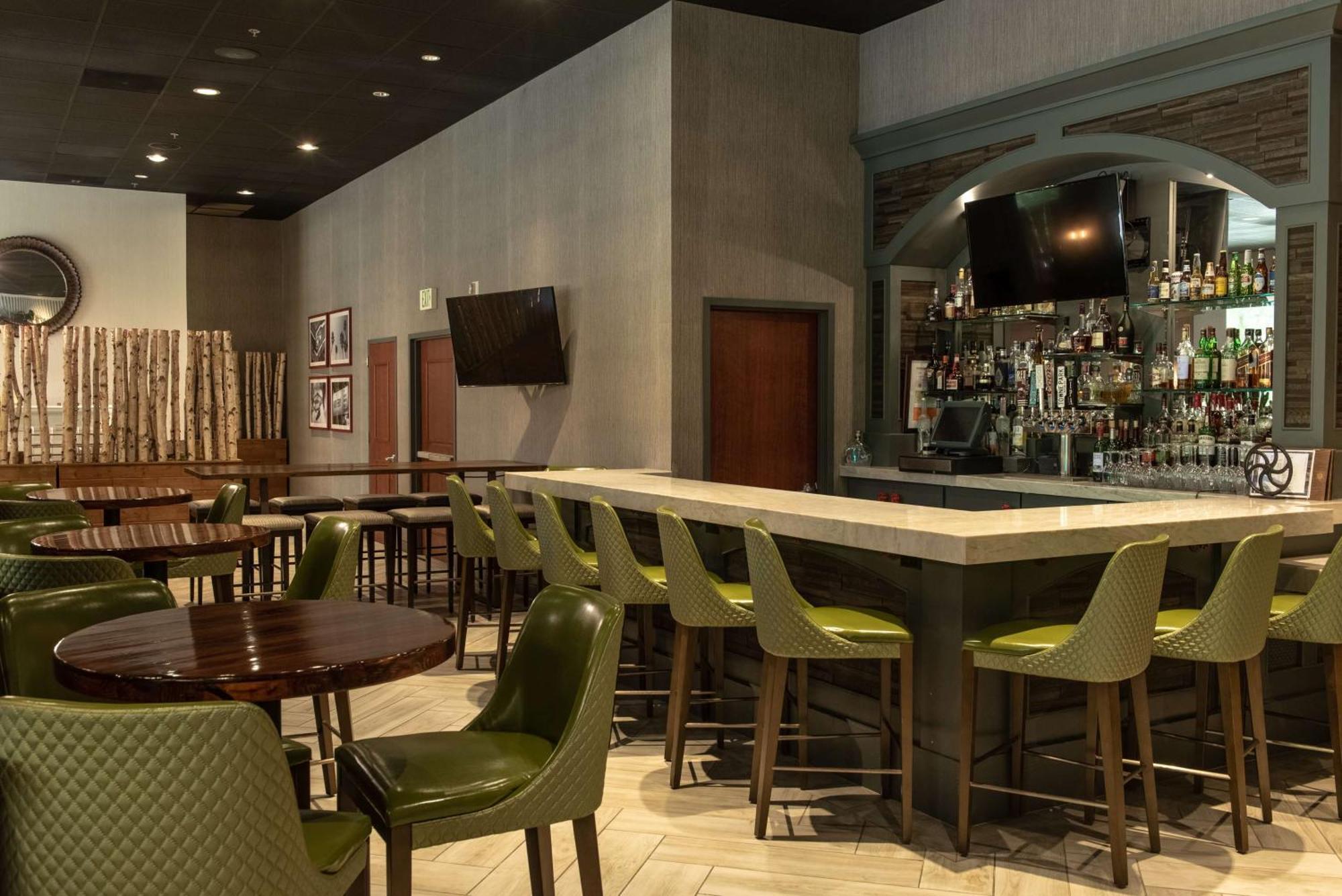 Hotel Zessa Orange County Airport, A Doubletree By Hilton Santa Ana Exterior foto