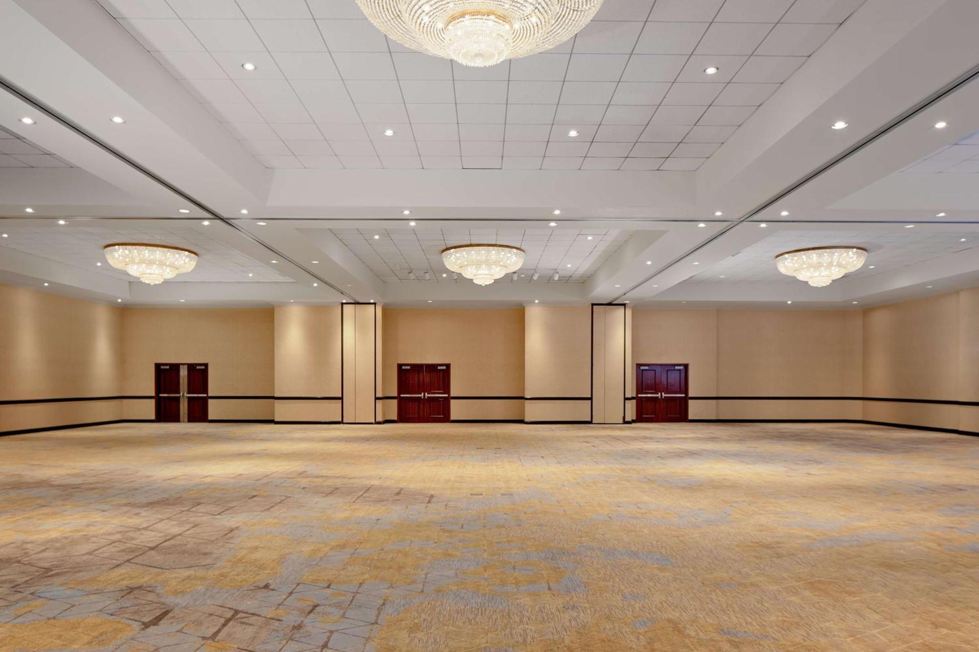 Hotel Zessa Orange County Airport, A Doubletree By Hilton Santa Ana Exterior foto