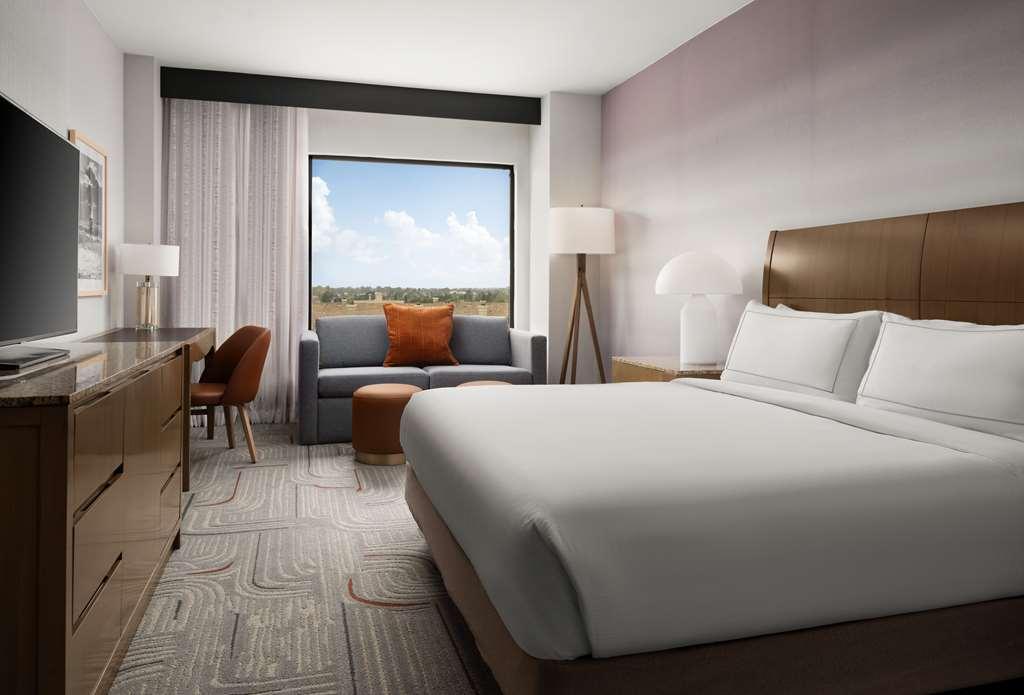 Hotel Zessa Orange County Airport, A Doubletree By Hilton Santa Ana Habitación foto